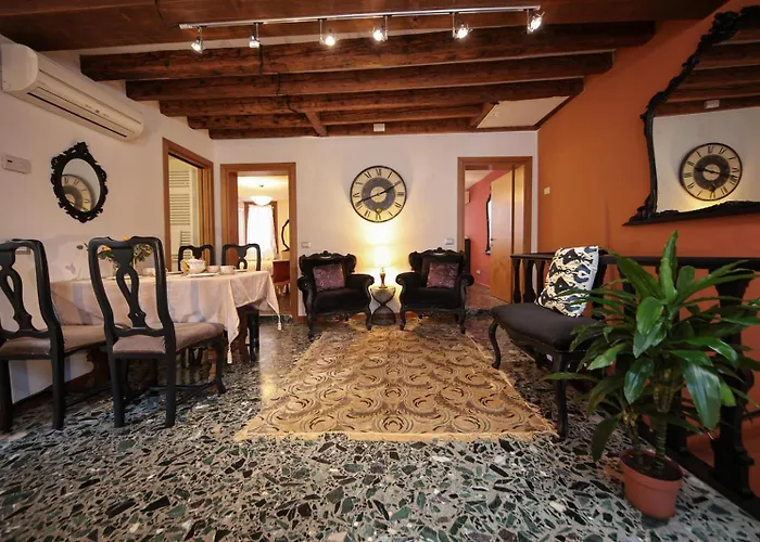 Ca' Rialto Apartment